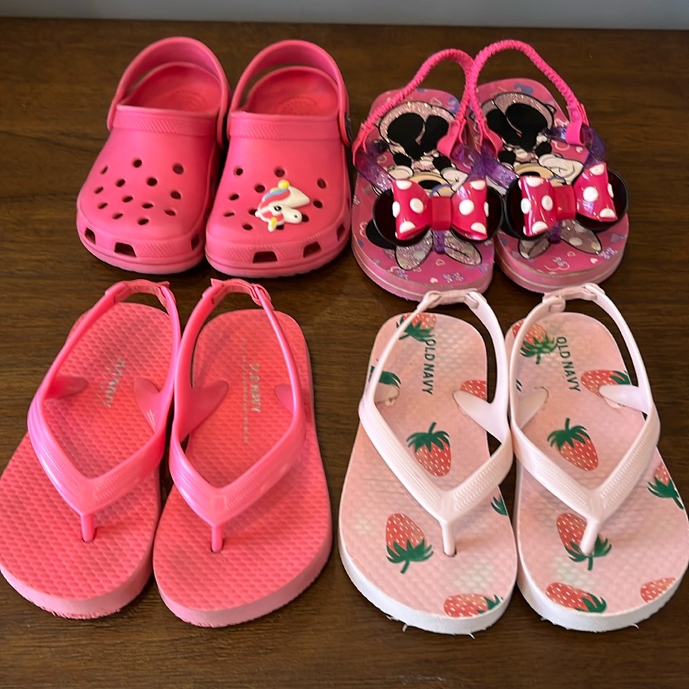 4 Pairs of Toddler Size 7 Summer Shoes